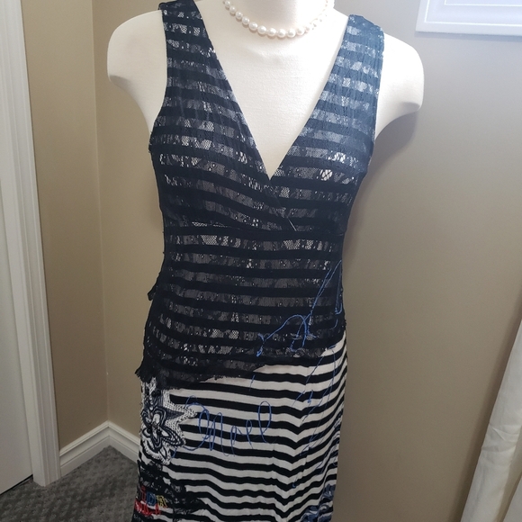 Dress - Picture 5 of 6